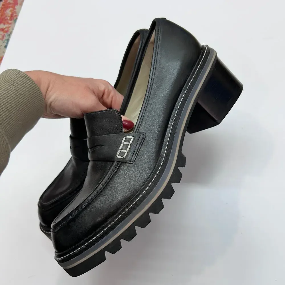$228 Bernardo Black Slip On Leather Selma Loafers 10 Lug Sole Preppy Block Heel